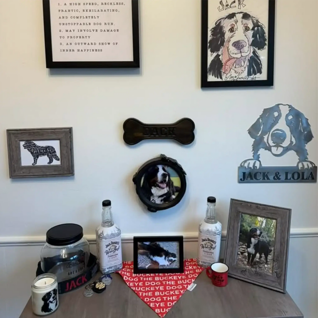 Dog Memorial Space with Collar Frame