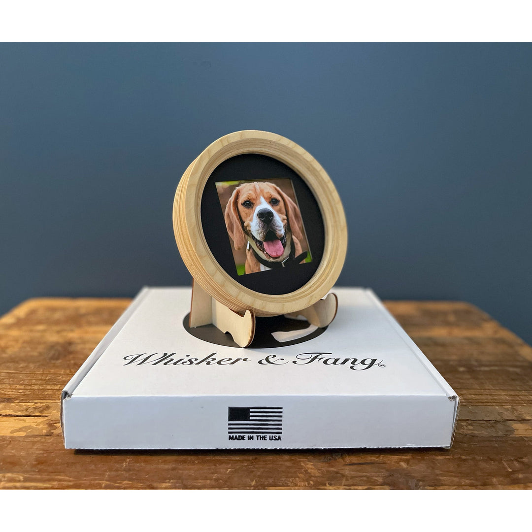 The Beagle | Frame and Stand Bundle - Whisker&Fang Pet Memorial Picture Frame